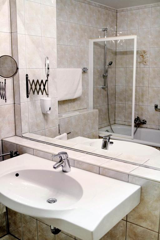 Hotel Pension Kaempfelbach Kampfelbach Экстерьер фото