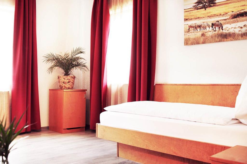 Hotel Pension Kaempfelbach Kampfelbach Экстерьер фото